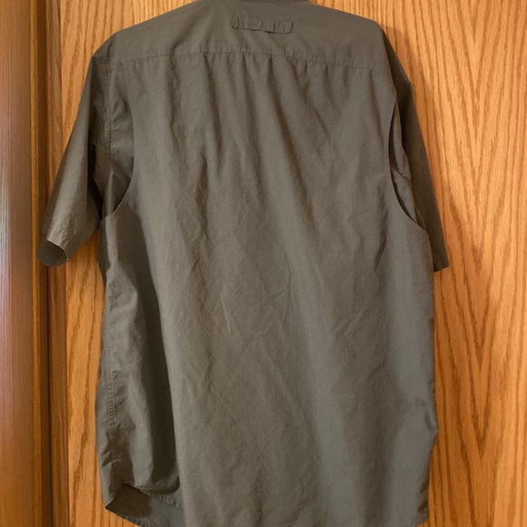 Duluth Trading Button Down Vented Shirt - Picture 4 of 5